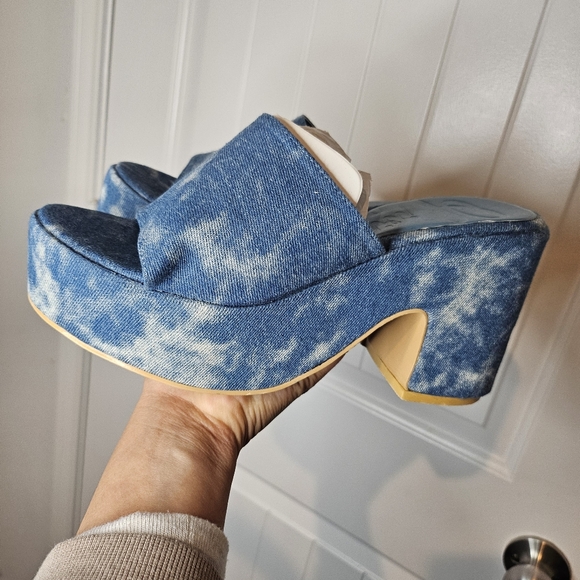 SOLD - Picture 4 of 13